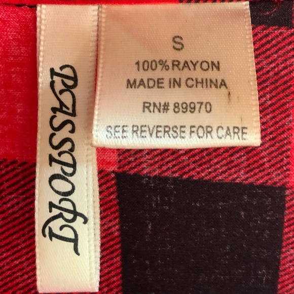 Passport Lightweight Red Plaid Woman’s Shirt - Picture 2 of 3